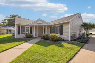 Move in by 3/14 w/12 month lease get April free  Beautiful 1 level Cottages in a 55+ Community - Photo 1 of 1