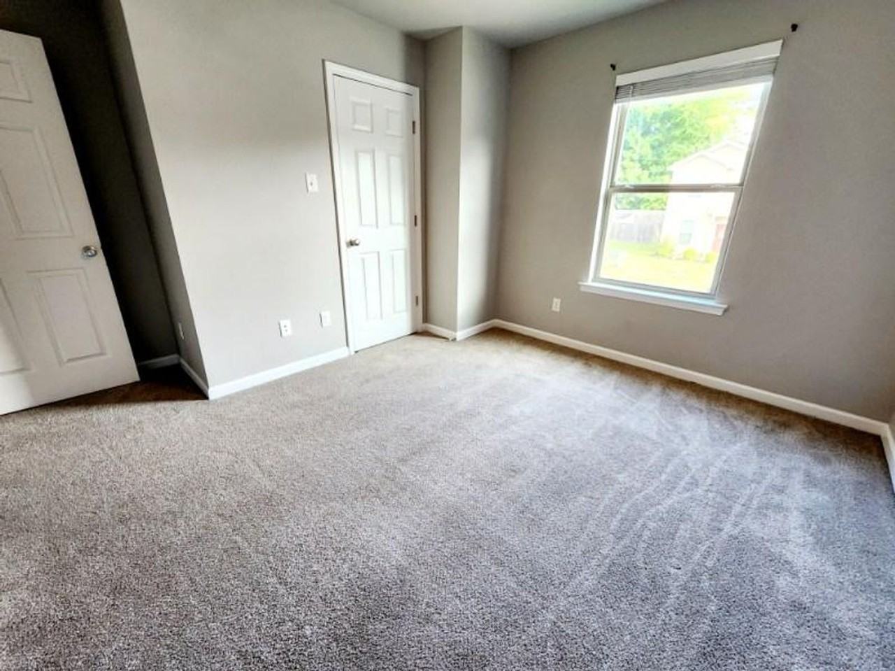 3558 Terrace Hill Ct - Photo 3 of 10