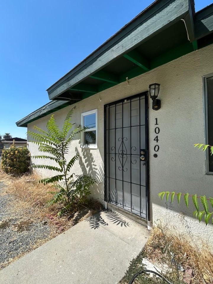 690 Lanier St - Photo 2 of 22
