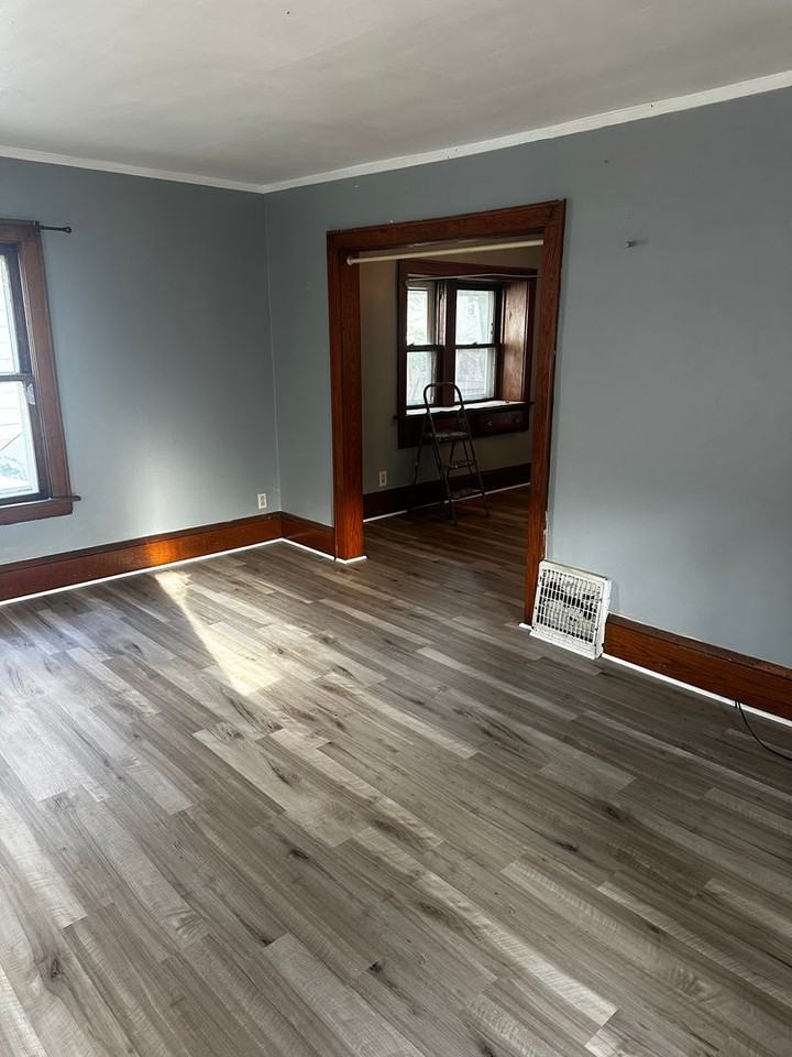261 Cranz Pl - Photo 2 of 12