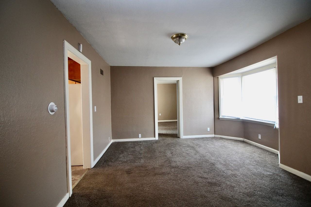 2025 Northover Rd - Photo 2 of 20