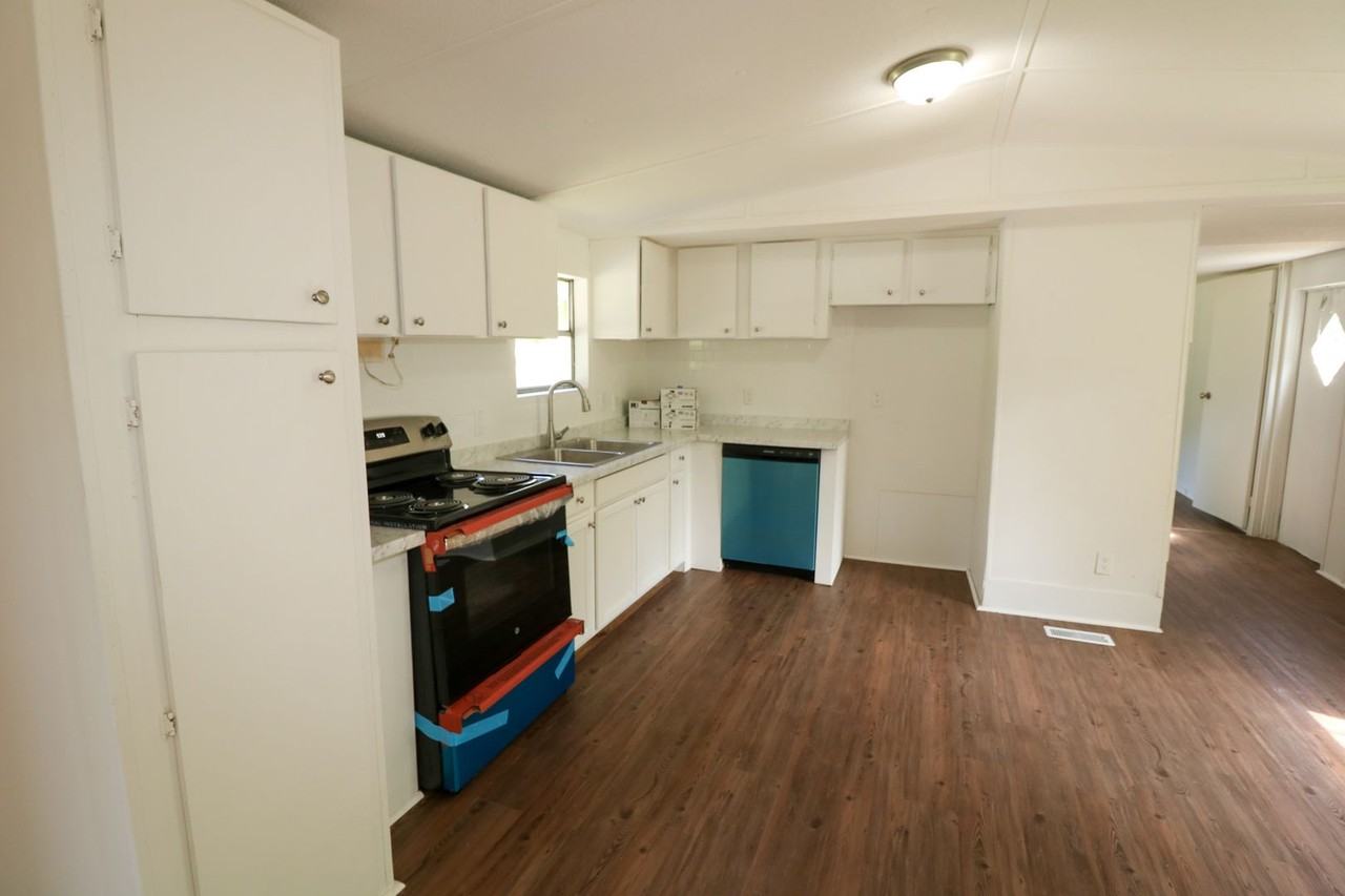 103 103 Baker St - 103 Baker St - Photo 5 of 27