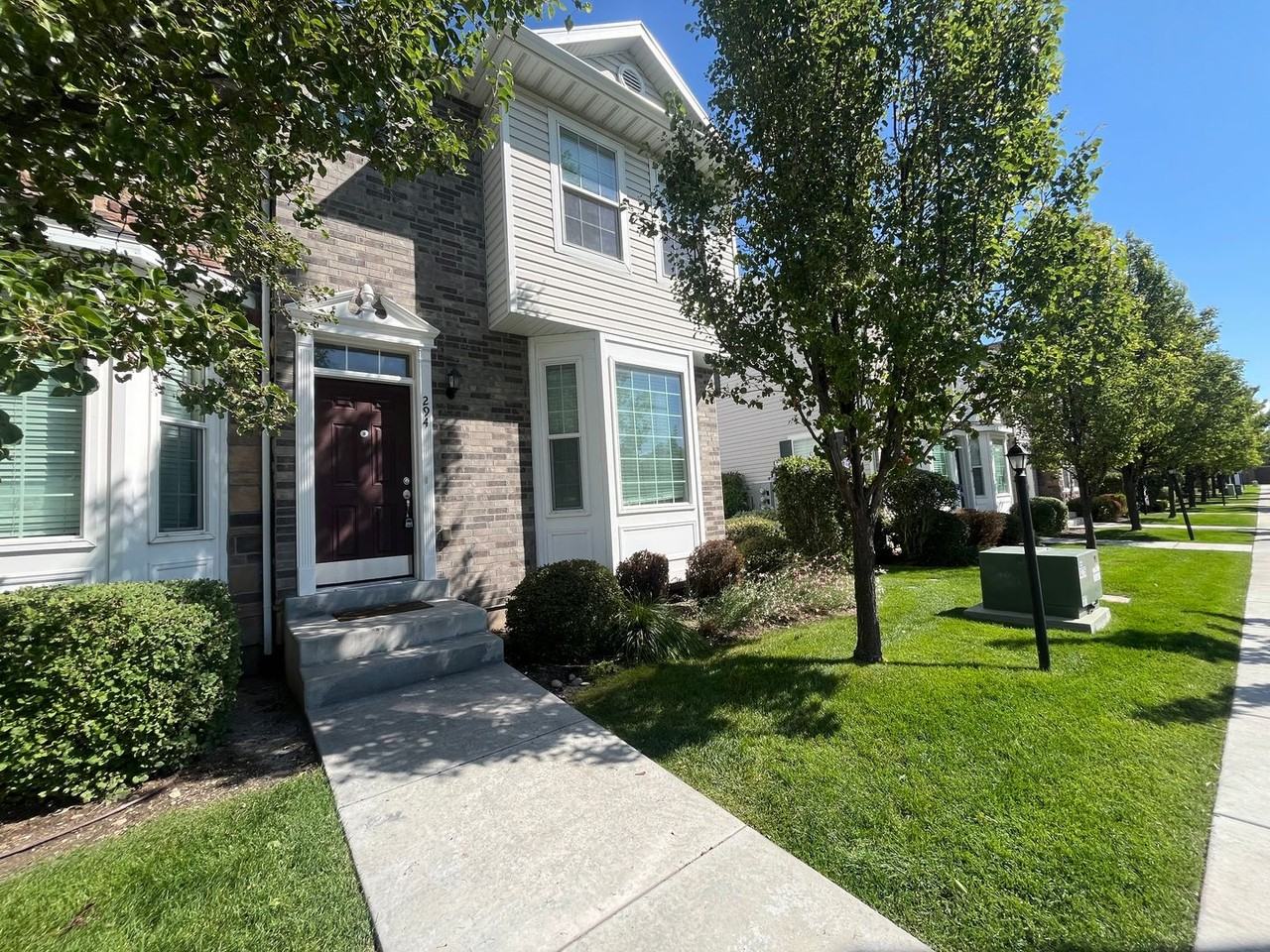 294 N 1280 W - Photo 2 of 15