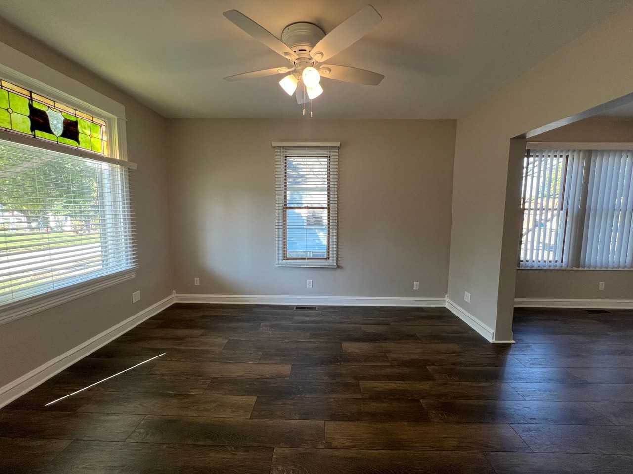 1215 W Elm St - Photo 2 of 15