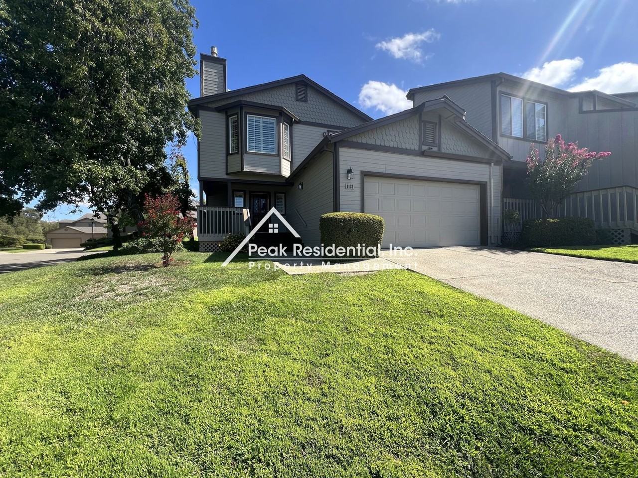 1131 Lantern View Dr - Photo 3 of 28