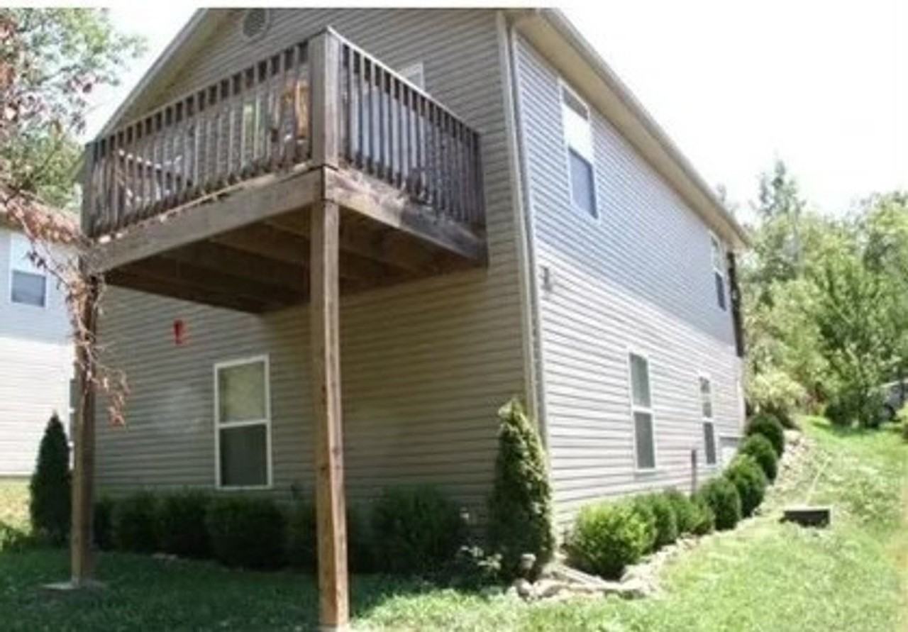 4141 Oakwood Rd - Photo 2 of 16