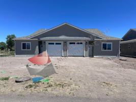 featured image of 1180 Maroon Drive