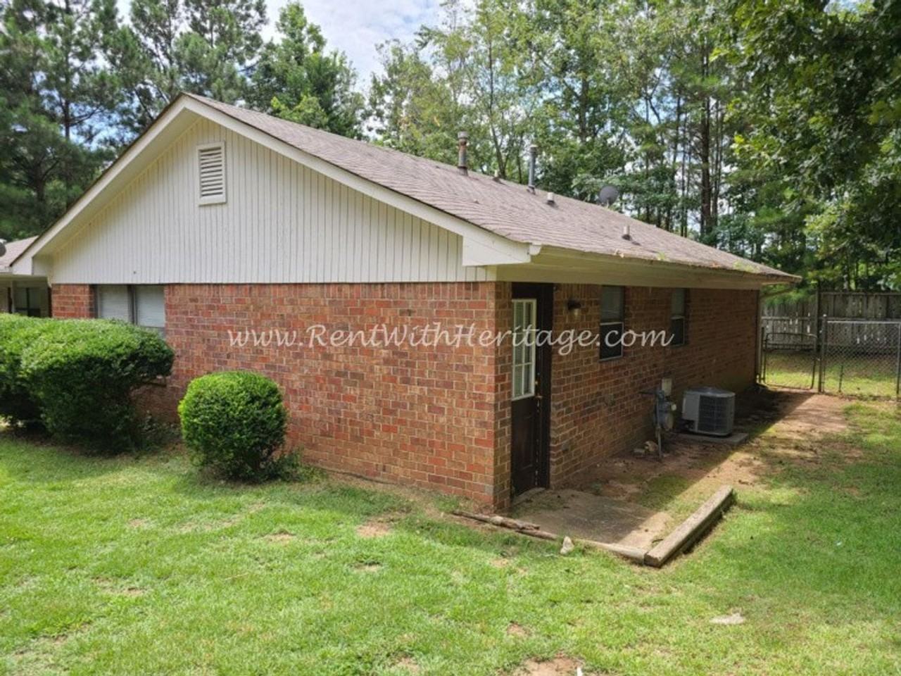 1777 S Burnt Hickory Rd - Photo 3 of 36