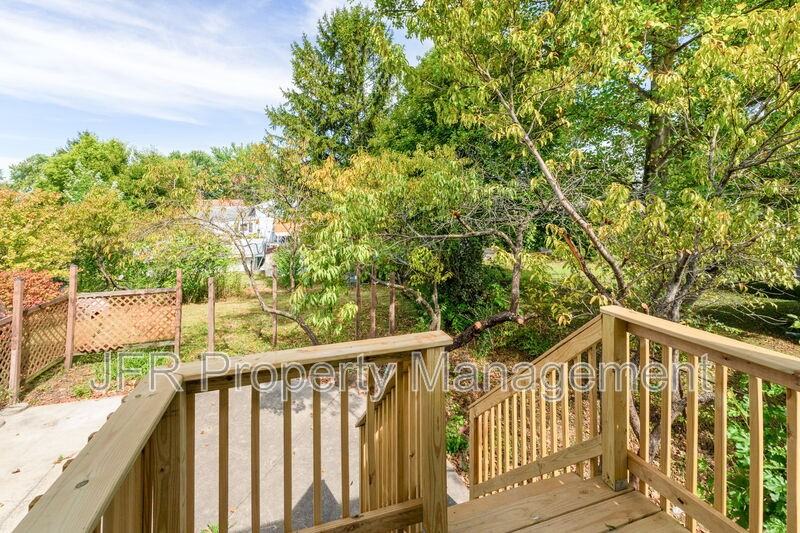 8480 Conbrook Ct - Photo 3 of 19
