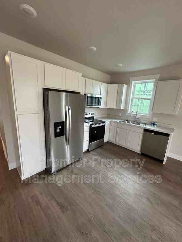 6029 Elysian Rd #202 - Photo 3 of 10