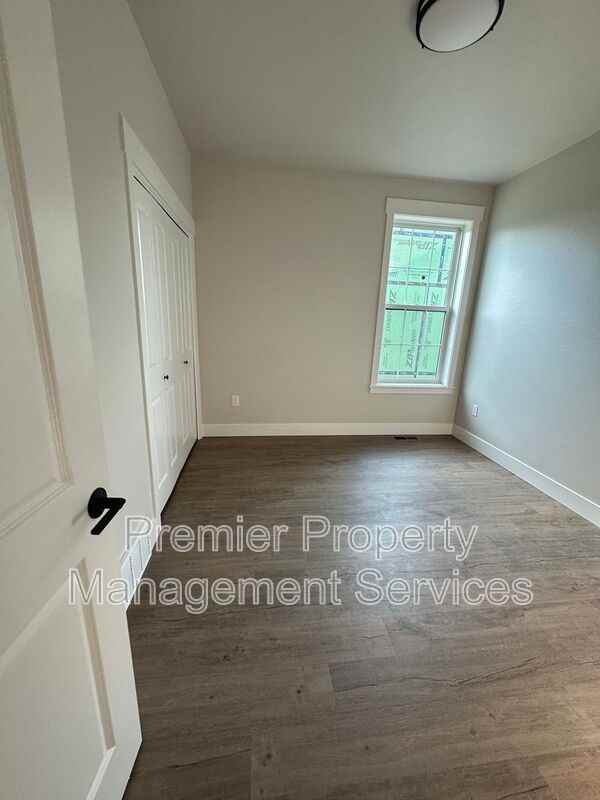 6029 Elysian Rd #202 - Photo 4 of 10