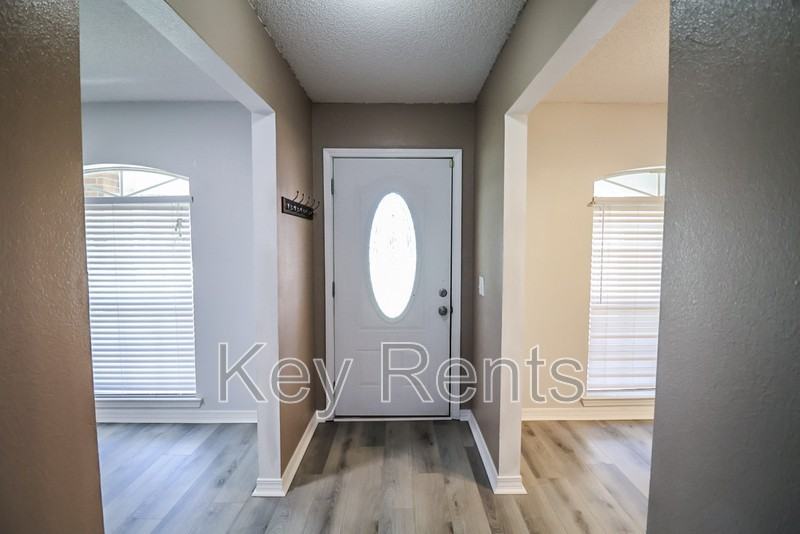 3108 Chrisandra Ct - Photo 2 of 22