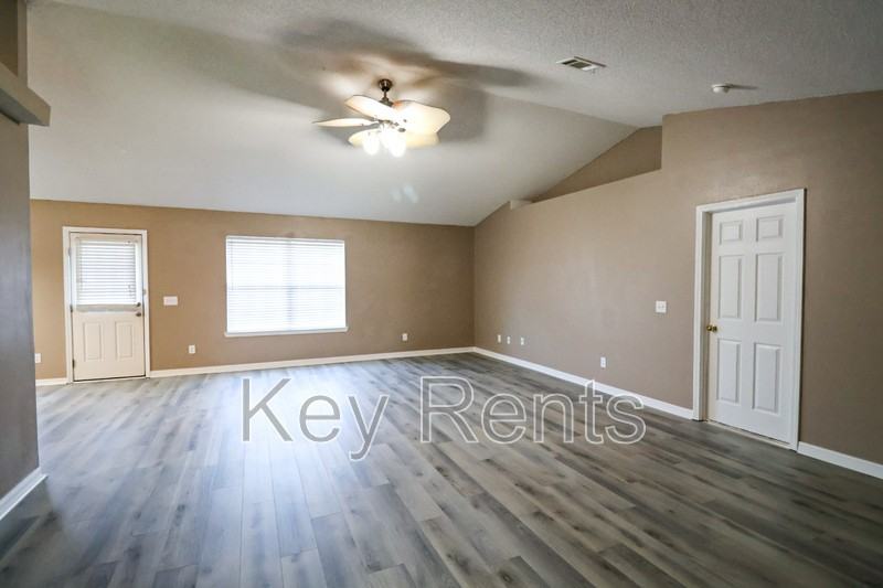 3108 Chrisandra Ct - Photo 6 of 22