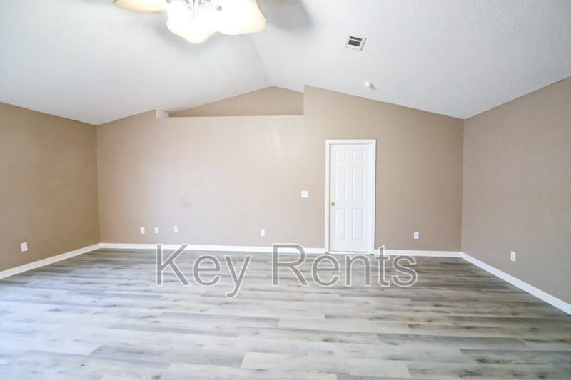 3108 Chrisandra Ct - Photo 7 of 22
