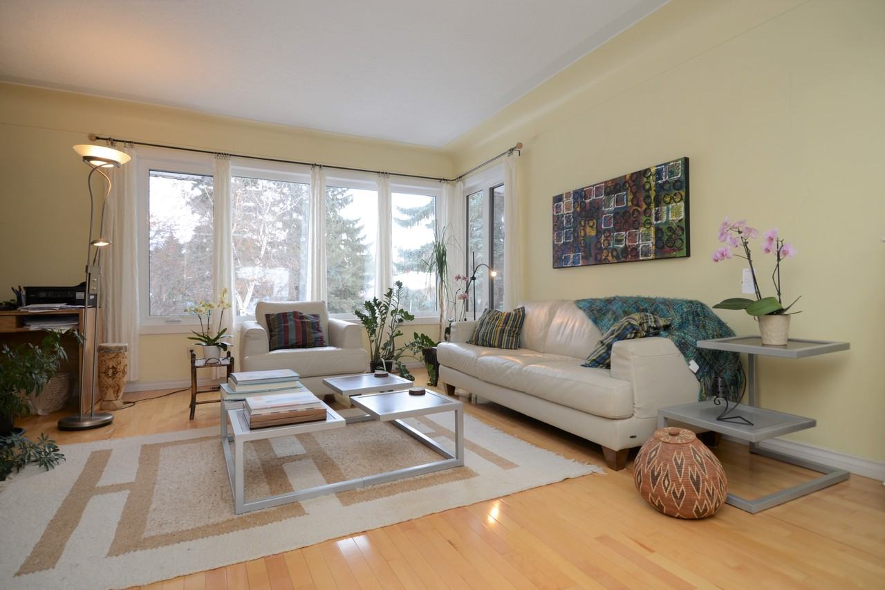 7916 119 Street Northwest - Photo 2 of 43