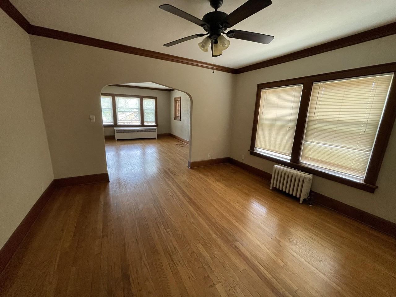 712 King Street - Photo 2 of 7