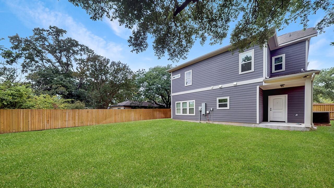 1300 Foster Avenue - Photo 2 of 21