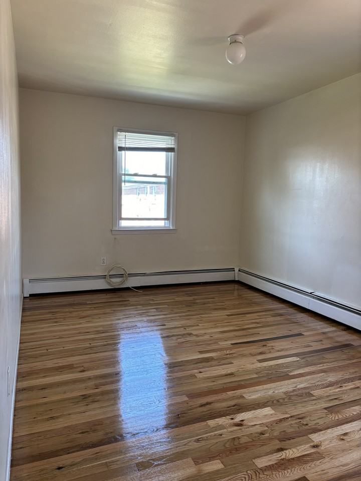 26 Bell Avenue - Photo 3 of 15