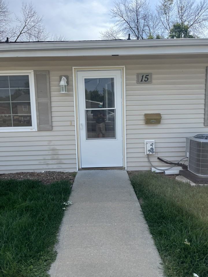 214 Northwest Chapel Drive - Photo 5 of 11