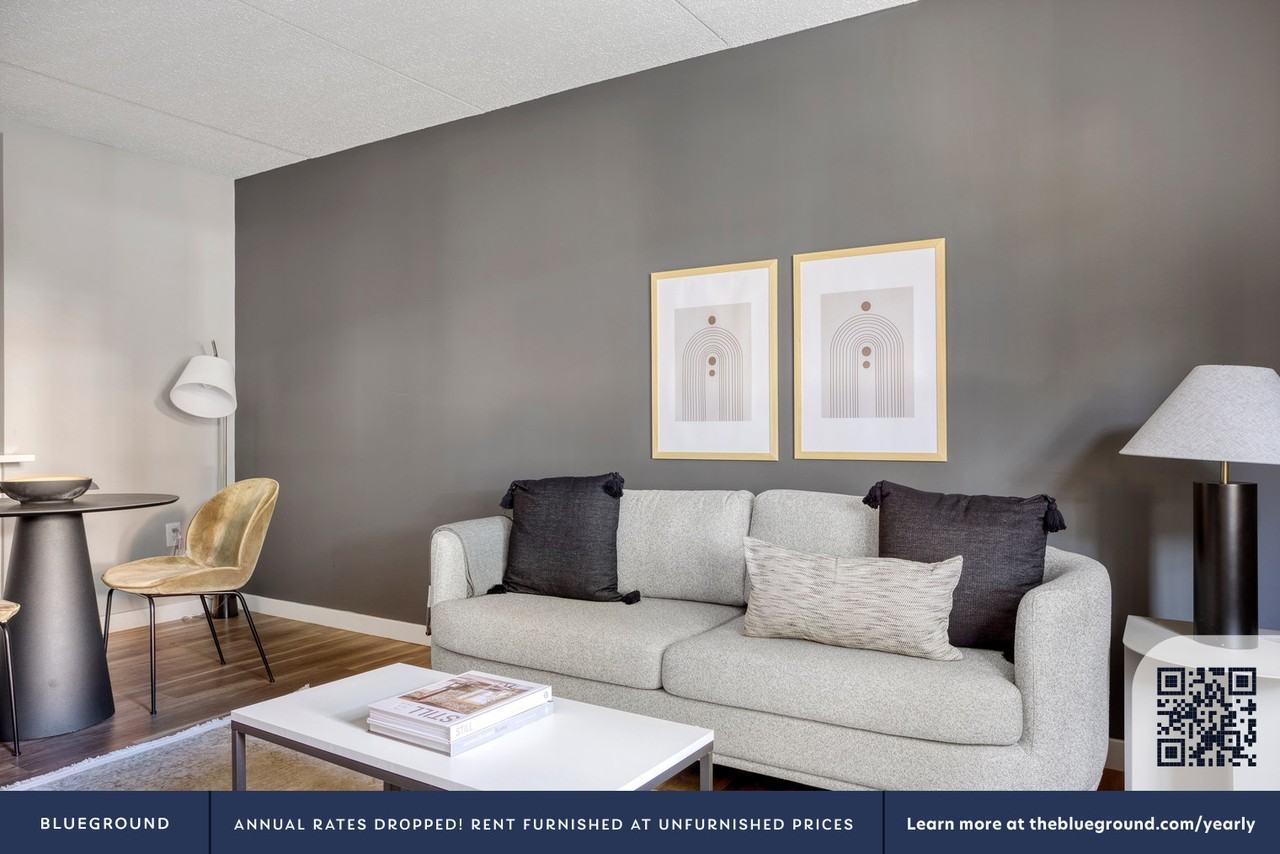 70 Pearl Street - Photo 4 of 56