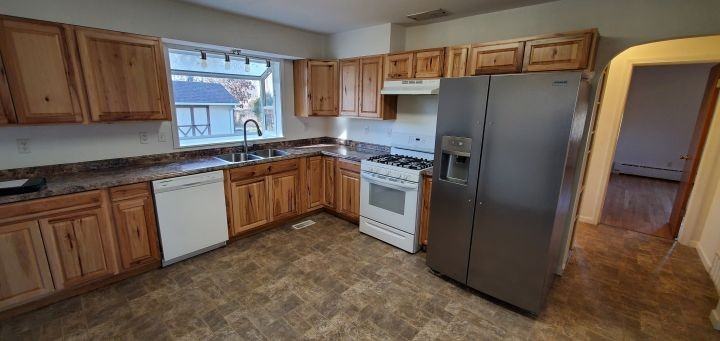 922 Yellowstone River Rd #A1 - Photo 3 of 8