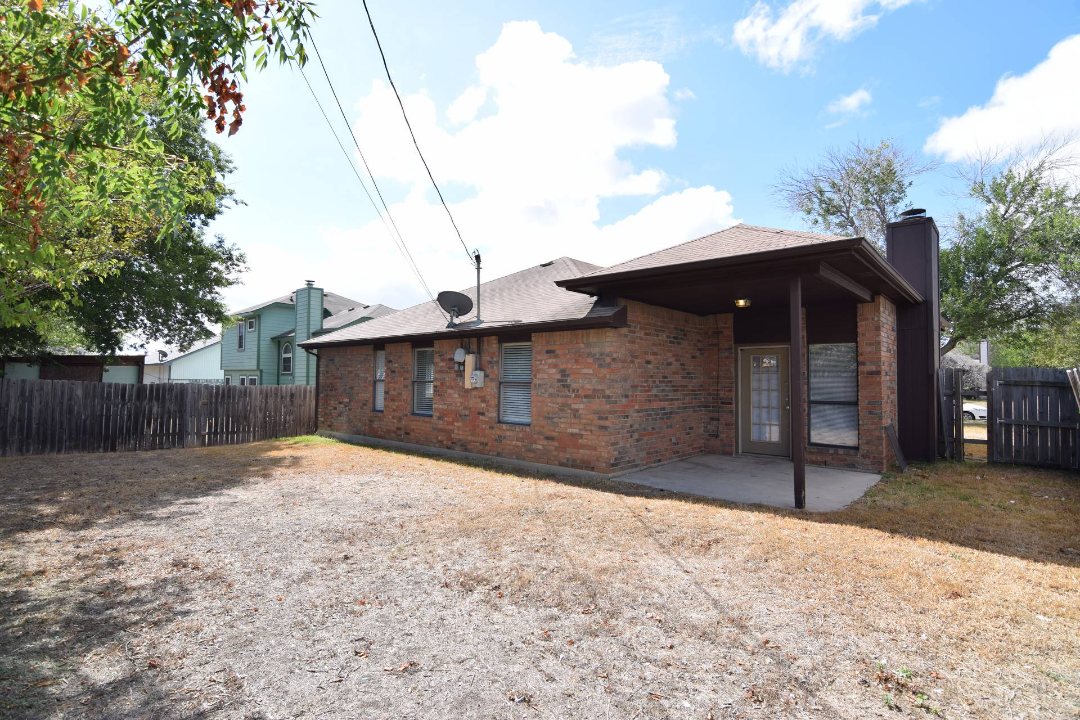 2403 Cactus Dr #NA - Photo 6 of 16