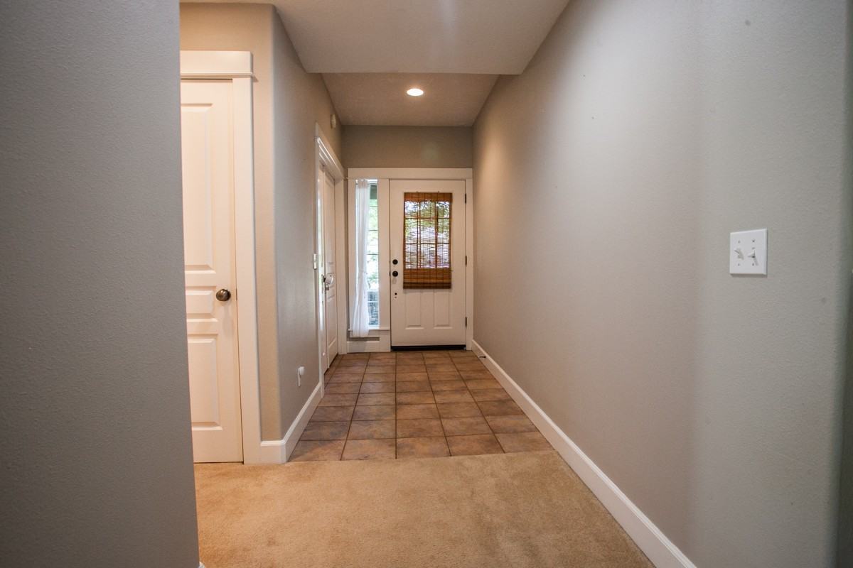 1017 28th St #NA - Photo 3 of 27