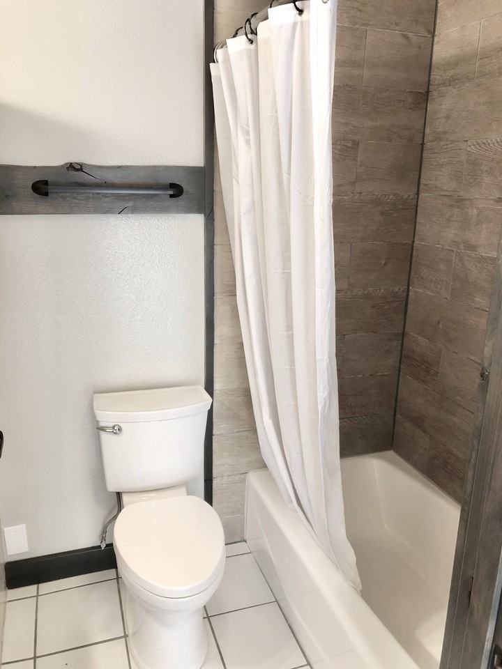 19601 Frontage Rd #20 - Photo 6 of 10