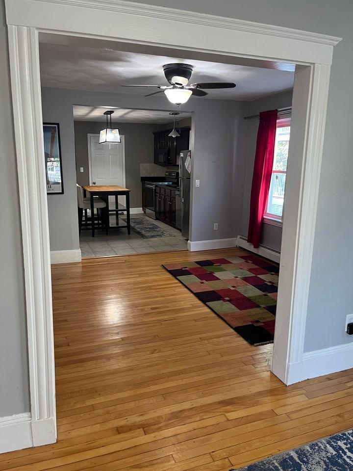21 Harold St #1 - Photo 4 of 14