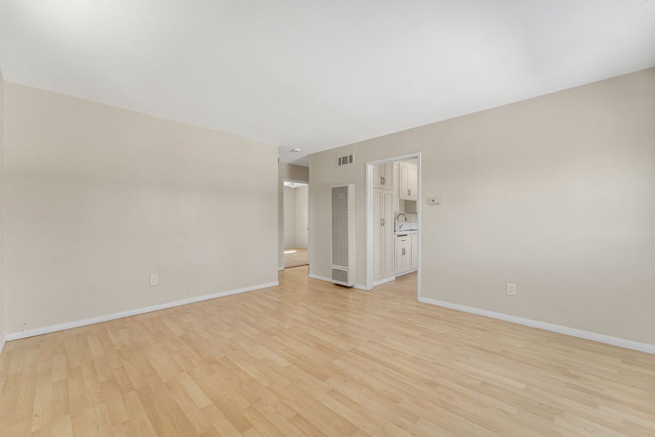 6112 W Manor Dr #6112 - Photo 5 of 22