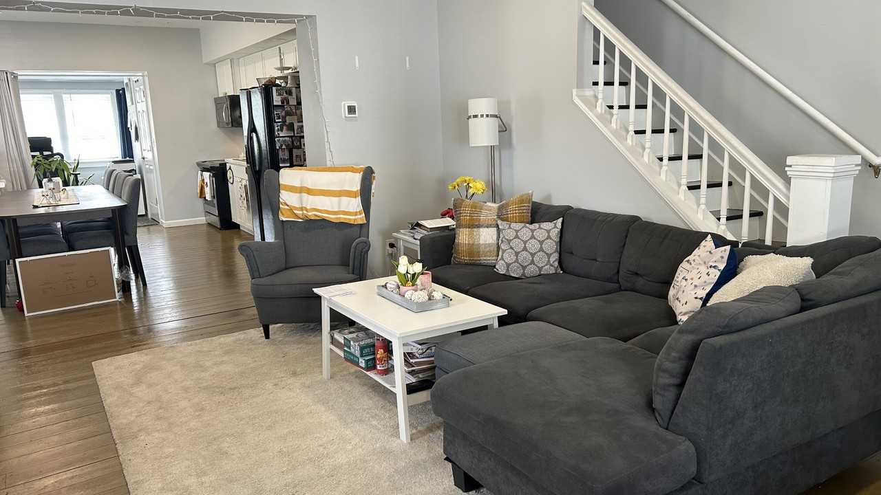207 E Reynolds St #207 - Photo 6 of 26
