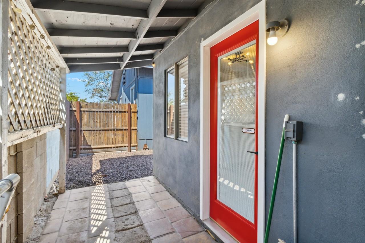 327 N 16th Ave #NA - Photo 6 of 16