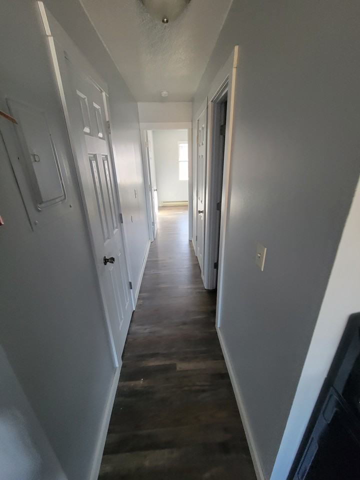 1097 Oakview Dr #6 - Photo 7 of 11