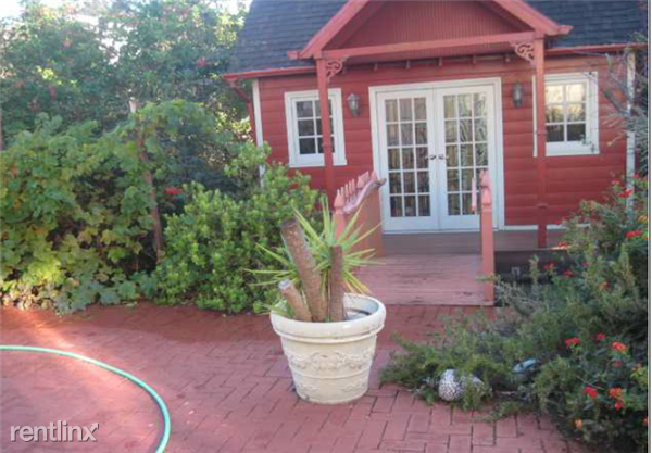 426 Paloma Ave - Photo 2 of 8