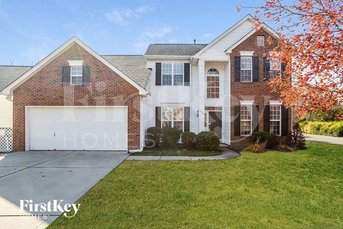 1352 Lloyd Pl Nw - Photo 2 of 15