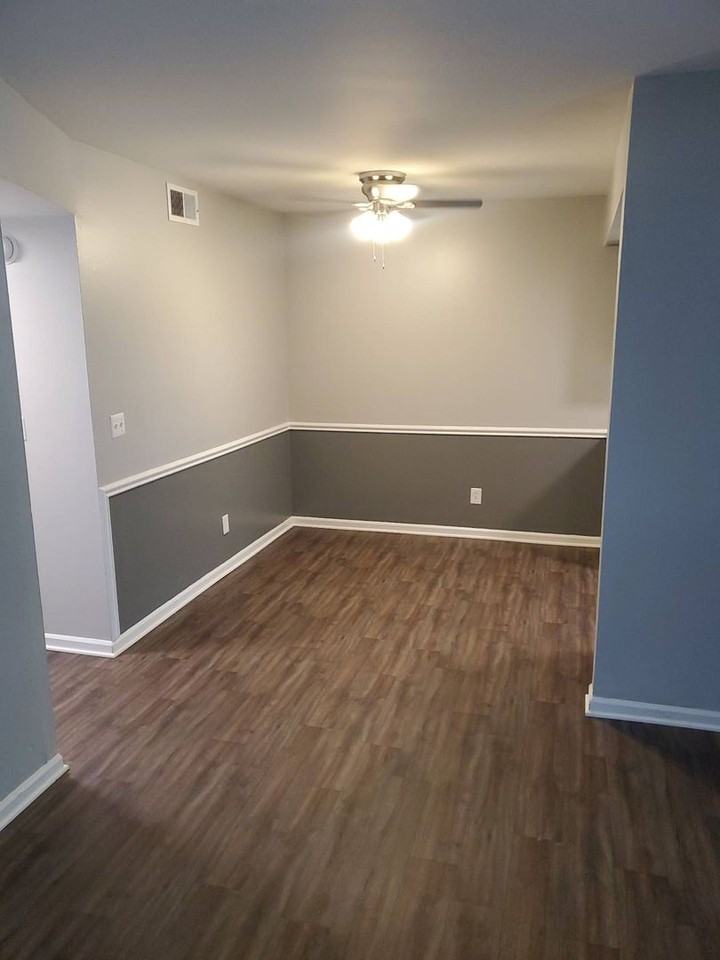 Stratford East Apartments - Photo 7 of 50