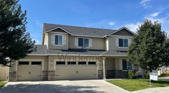 531 Sw Alicia Loop - Photo 1 of 1