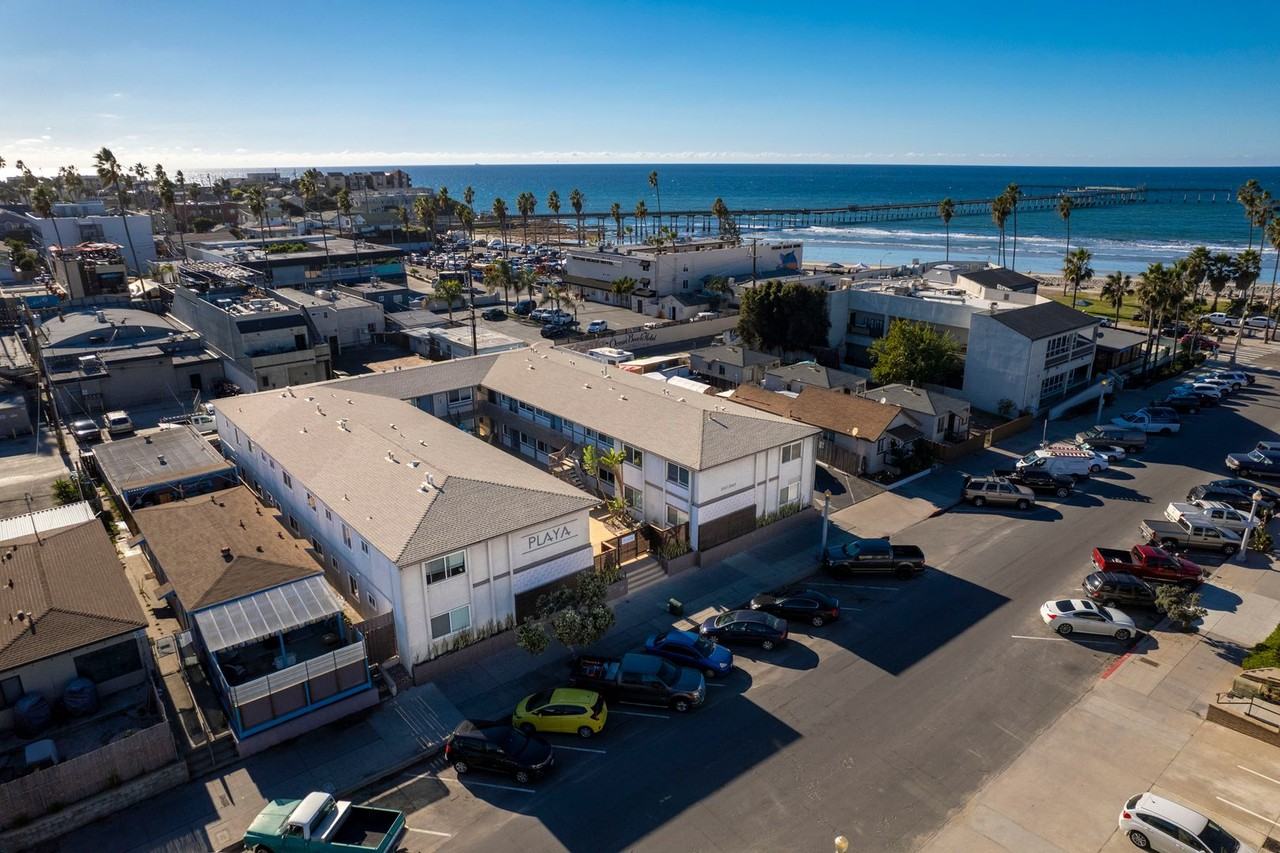 Playa Apartments - Photo 3 of 15