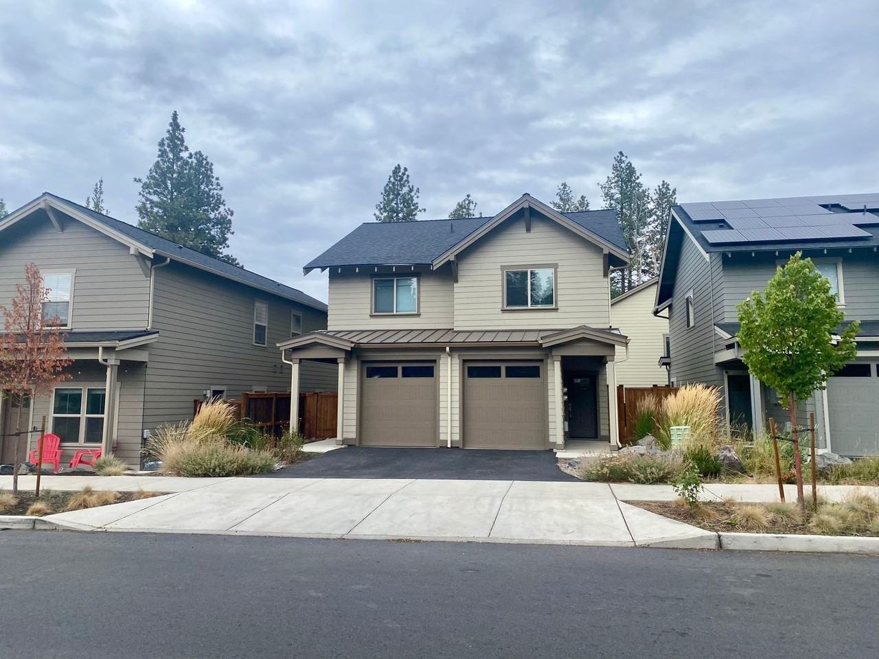 ree201 - Photo 2 of 29