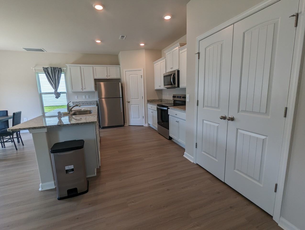 2330 Transatlantic Ave - Photo 5 of 19