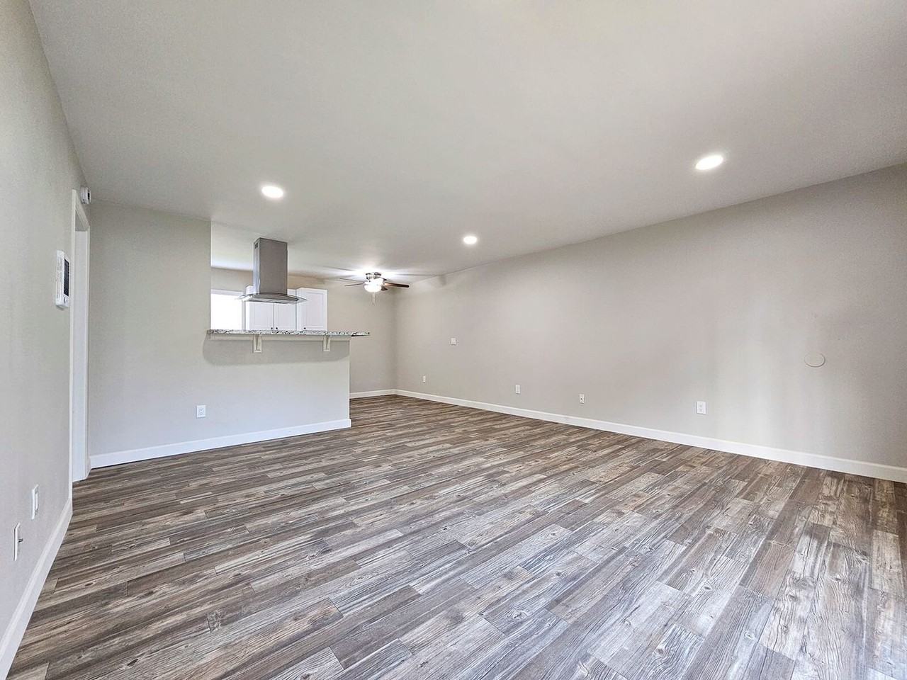 Sandalwood Apartments - Photo 2 of 44