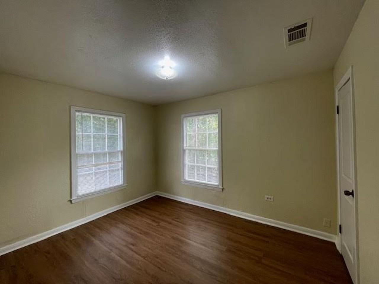 2005 North 39th Street - Photo 7 of 12