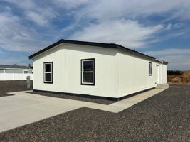 featured image of 2681 E Edison Ave #10