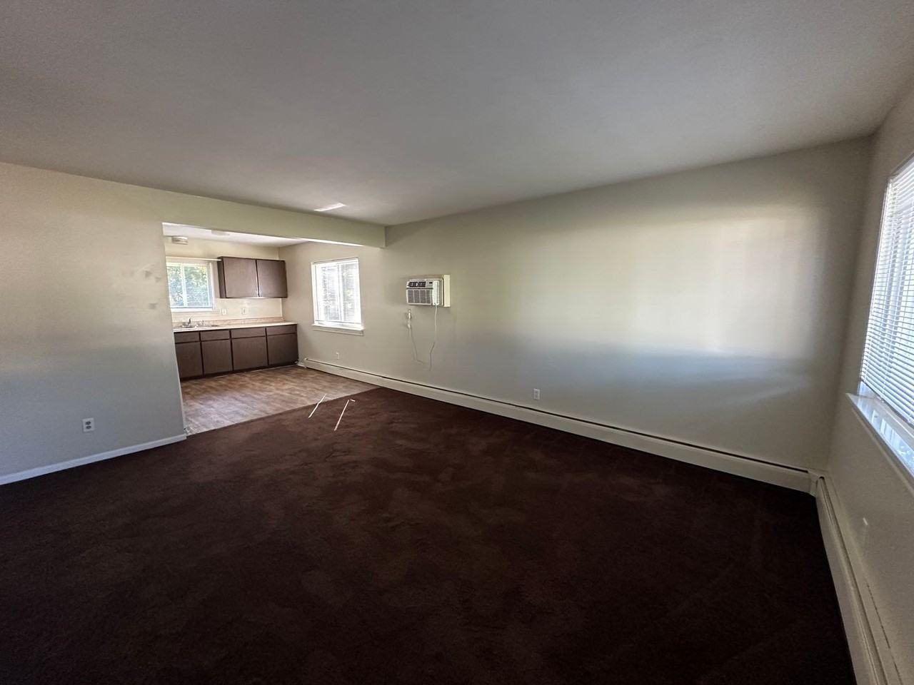 Center St 235-237 N - Photo 3 of 17