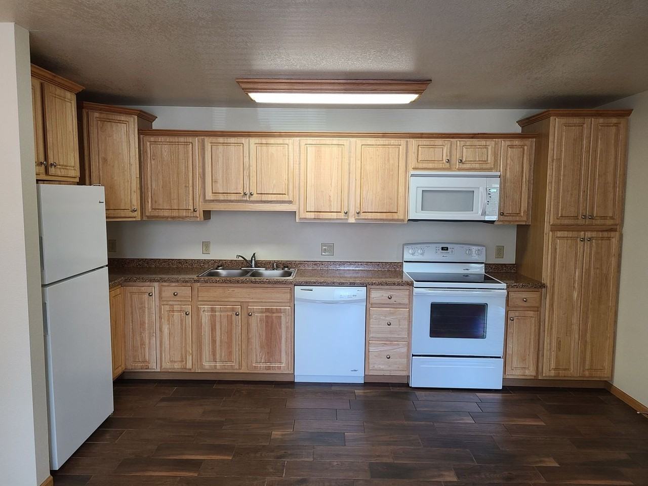 Lost Ridge Apartments - Photo 4 of 46