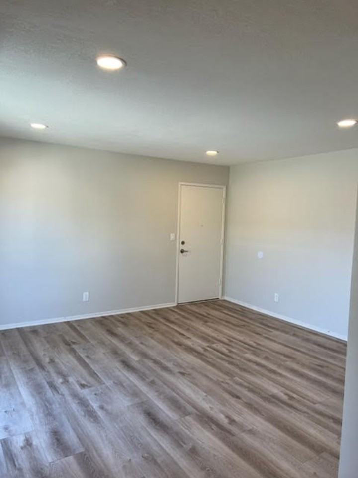 1158 Fair Oaks Ave - Photo 2 of 9