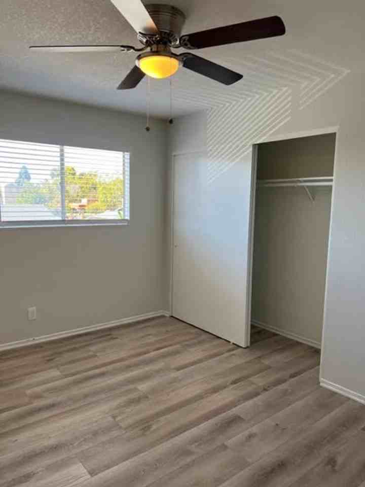 1158 Fair Oaks Ave - Photo 3 of 9