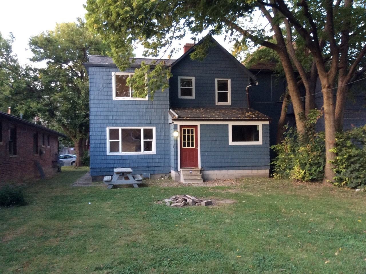 65 E Norwich Ave - Photo 3 of 50