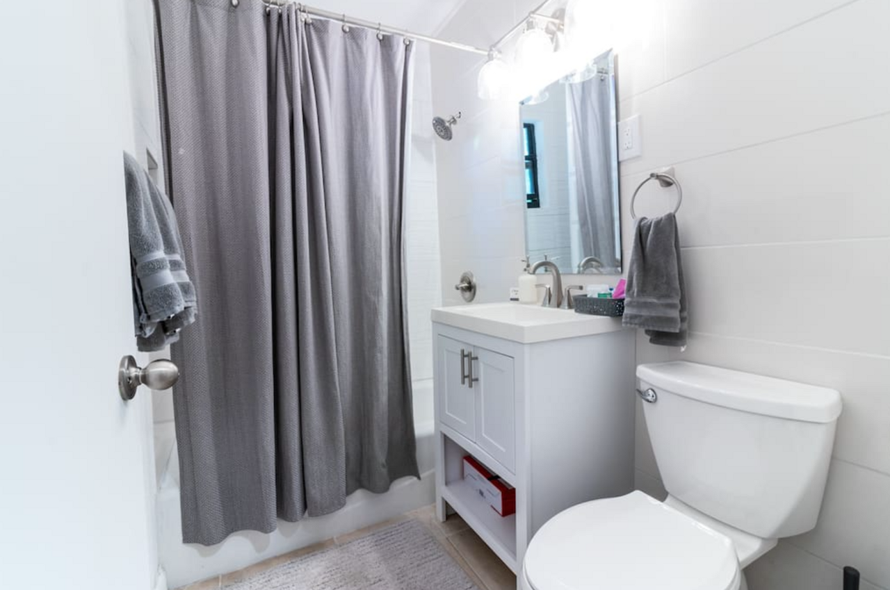 2Bed/1 Bath Apartment for Rent - Photo 6 of 8