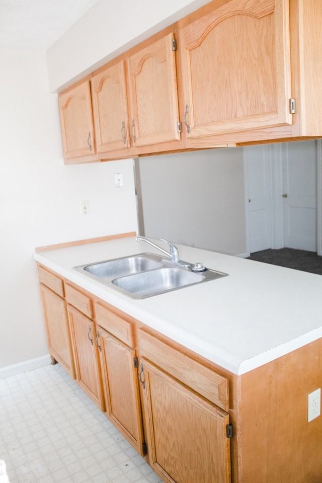 515 Meridian St - Photo 3 of 8